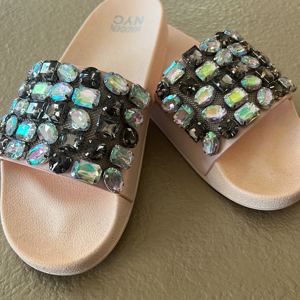 Madden NYC Pink Sparkle Slides sz 10